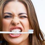 Cómo lavarse los dientes de forma correcta: técnicas para prevenir las caries y otros problemas bucales