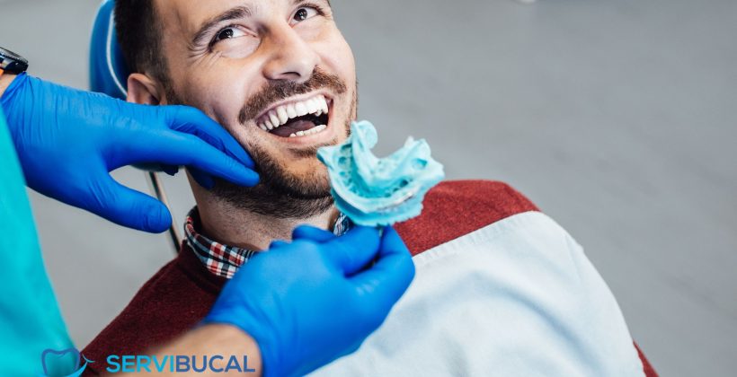 Prótesis dental fija y removible. ¿Cuál es la diferencia?